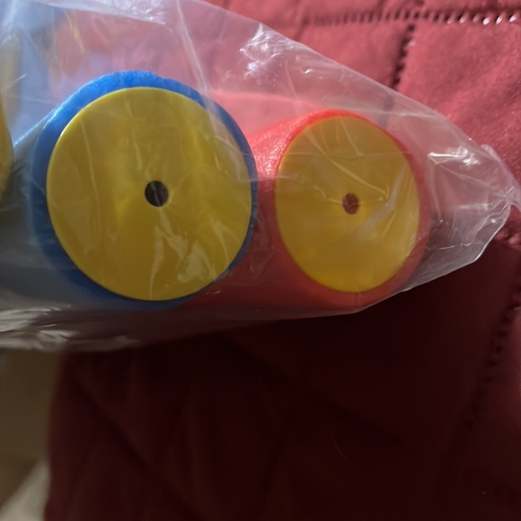 Kids toys 4 pack water blasters NEW NWT - Picture 6 of 10